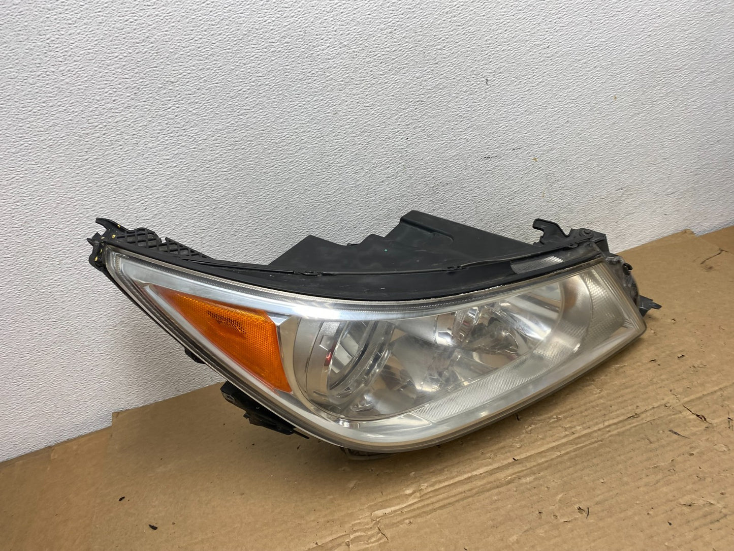 2010 to 2013 Buick Lacrosse Right Passenger Halogen Headlight AD3982 DW2