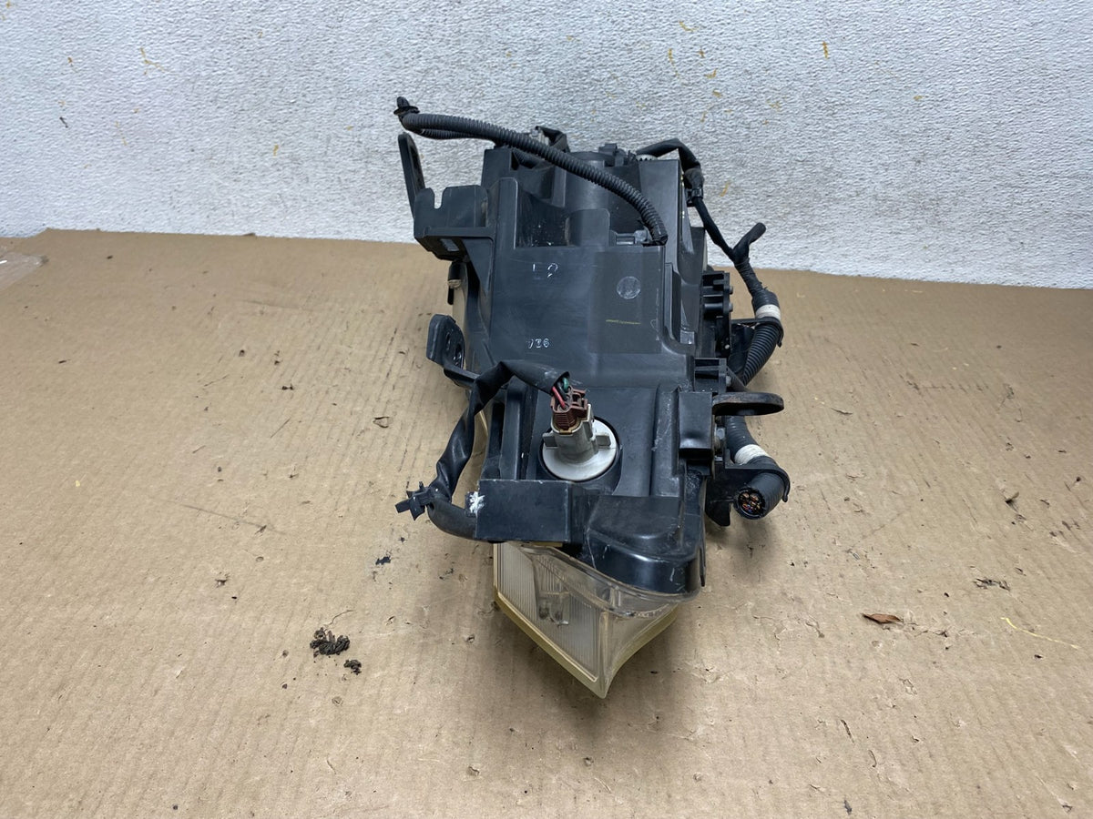 2011 to 2014 Nissan Murano Headlight Right Passenger Rh Halogen AH5923 DW7