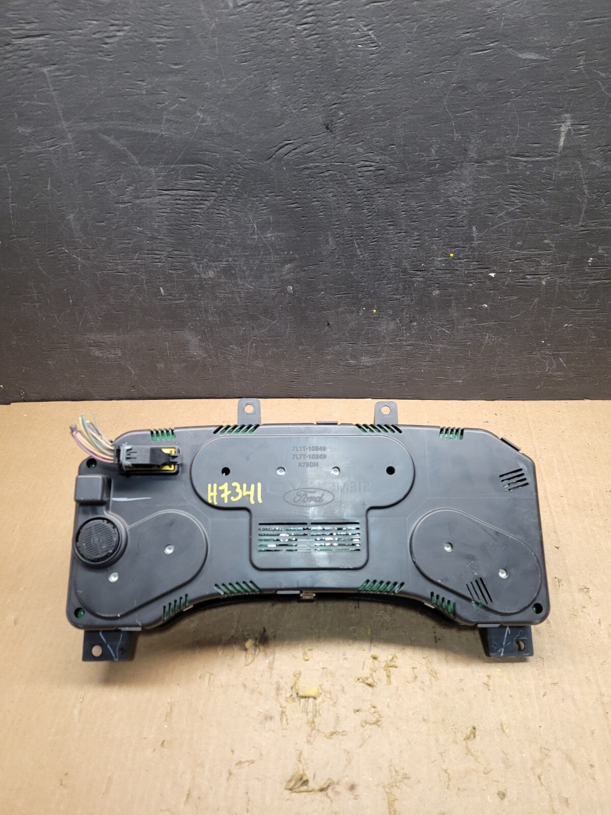 2007 2008 Ford Expedition Speedometer Cluster Gauge 8l1t-10849-eb H7341 PS6
