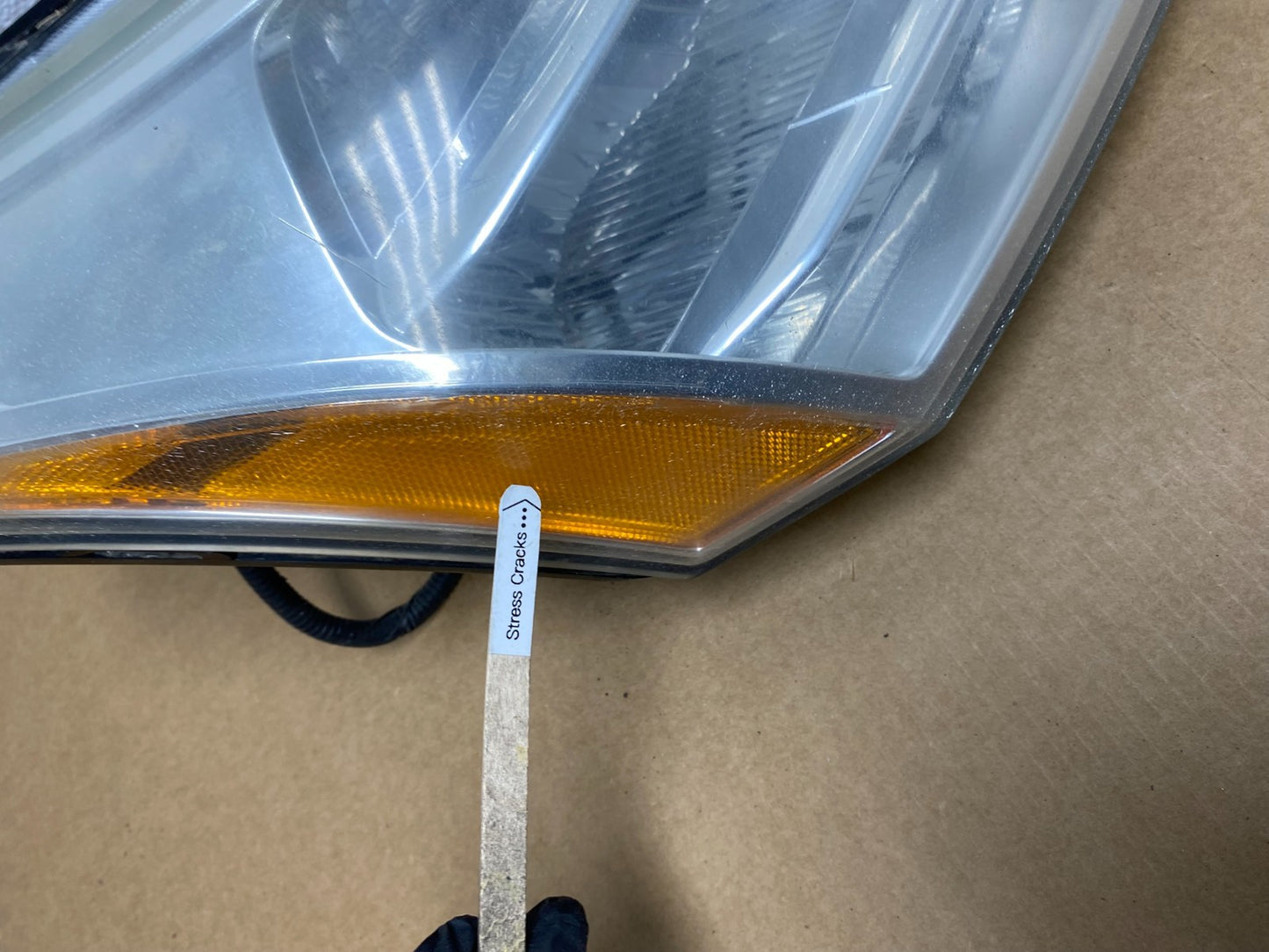 2008 2009 2010 2011 Ford Focus Right Passenger Rh Side Headlight AC1654 DW3