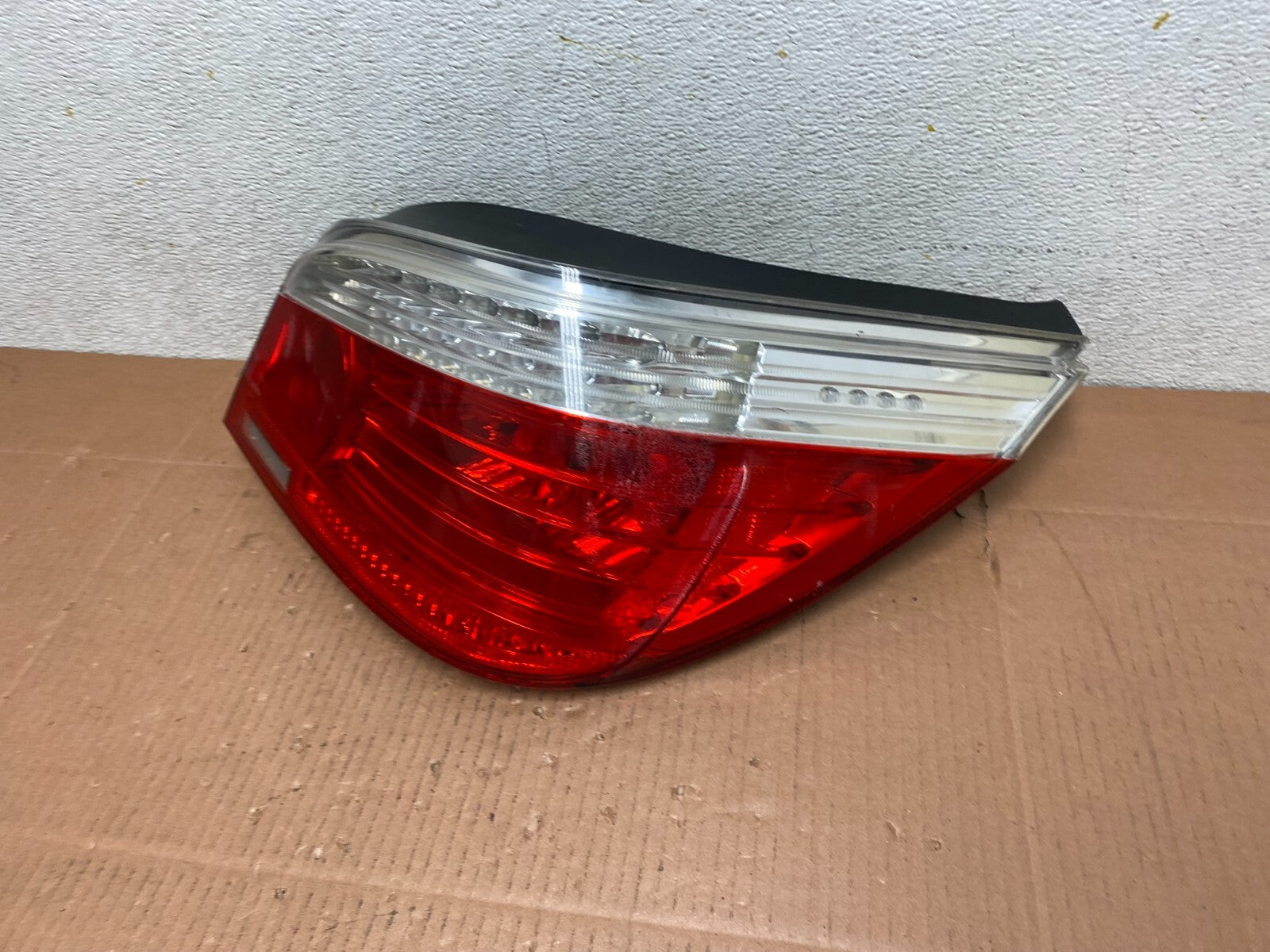 2008 to 2010 BMW 5 525i 530i Right Passenger Rh Tail Side Light M1091 DW1