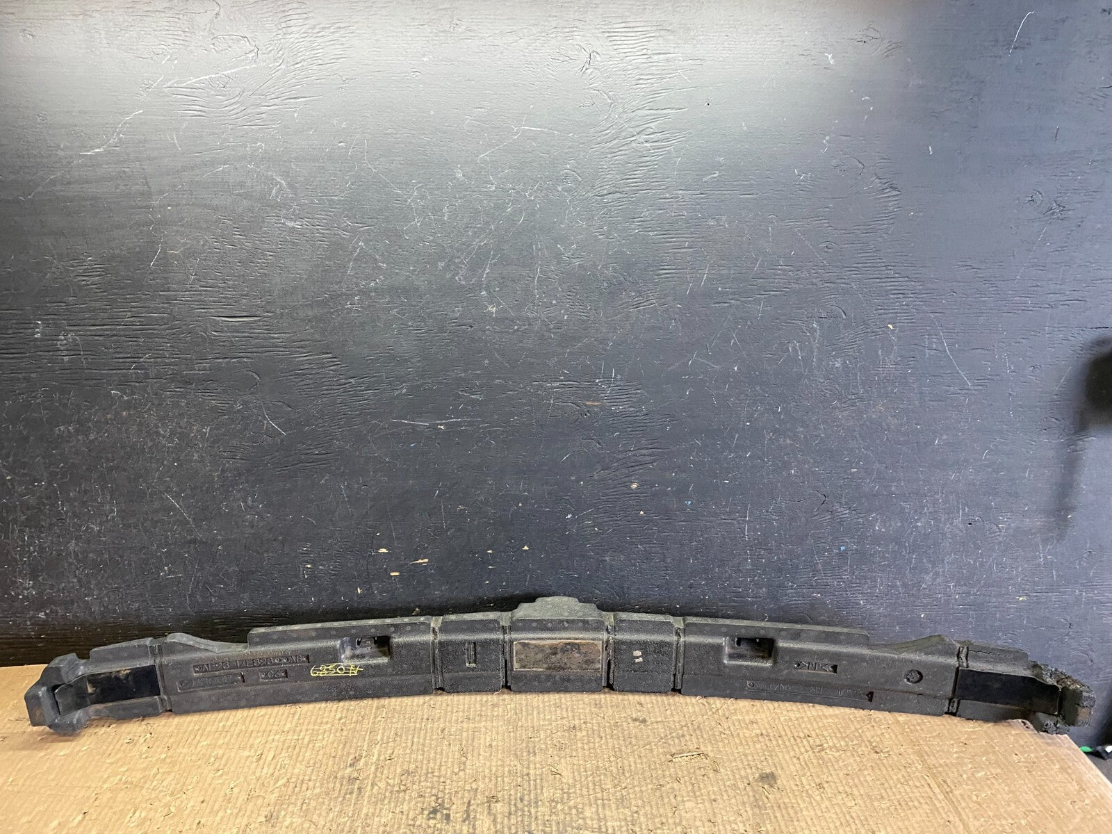 2010 to 2012 Lincoln MKT Front Impact Absorber N21134