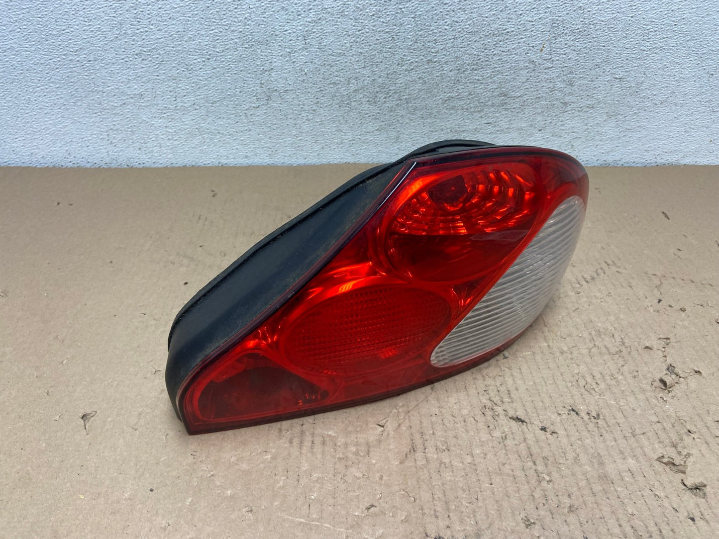 2001 to 2008 Jaguar X-Type Right Passenger RH Side Tail Light AF3298 LK2