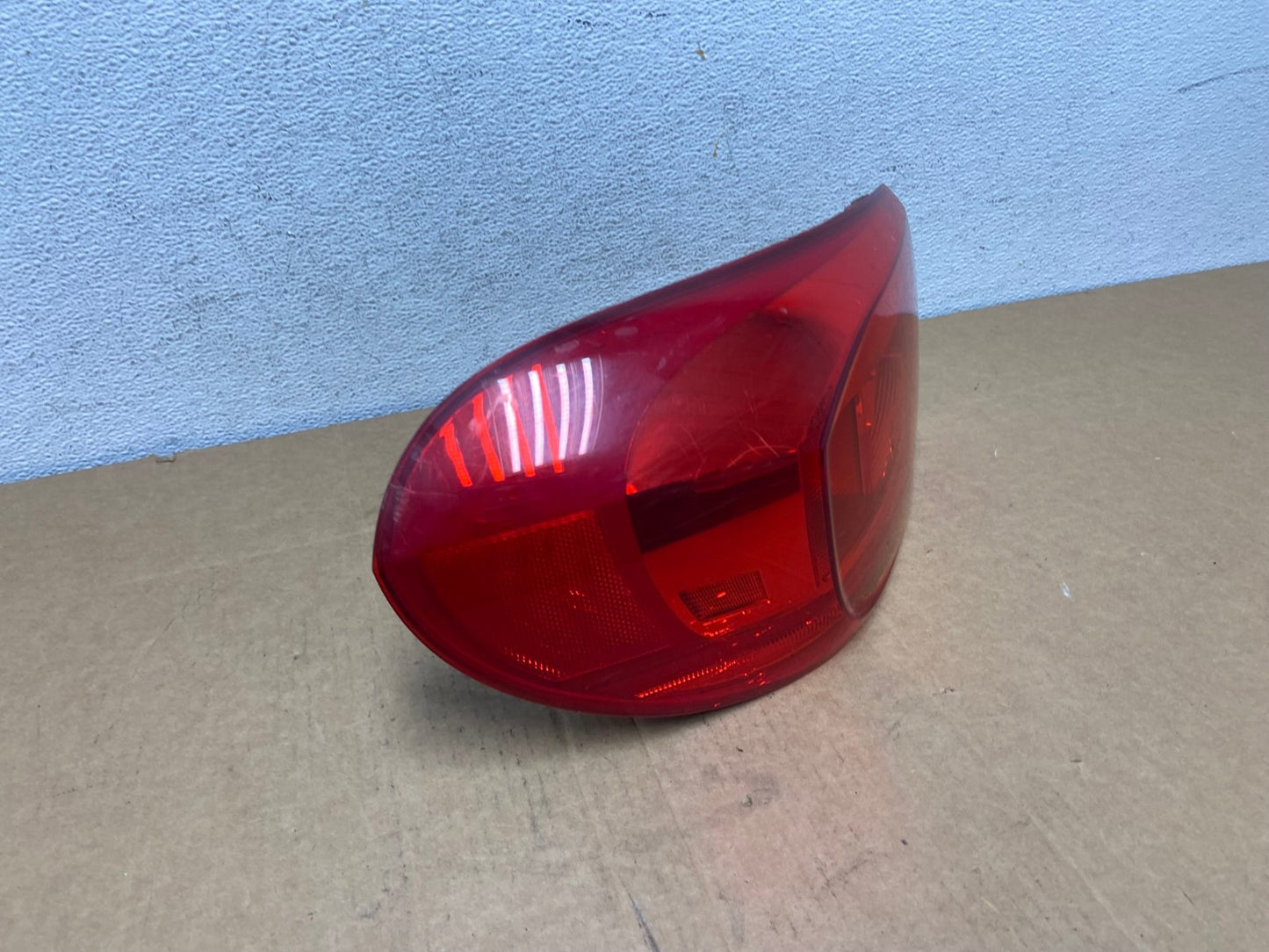 2012-2017 Volkswagen Tiguan Left Driver LH Side Tail Light AD5382 LK2