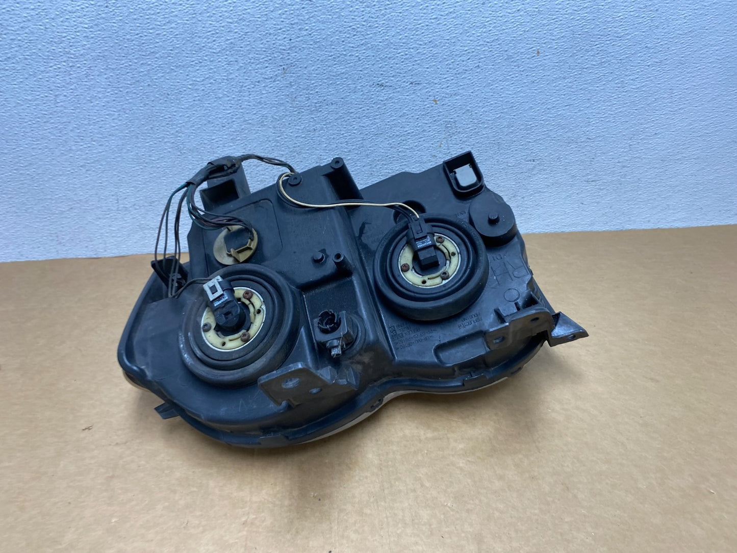 2005-2007 Jeep Grand Cherokee Right Passenger RH Halogen Headlight AD4460 DW5
