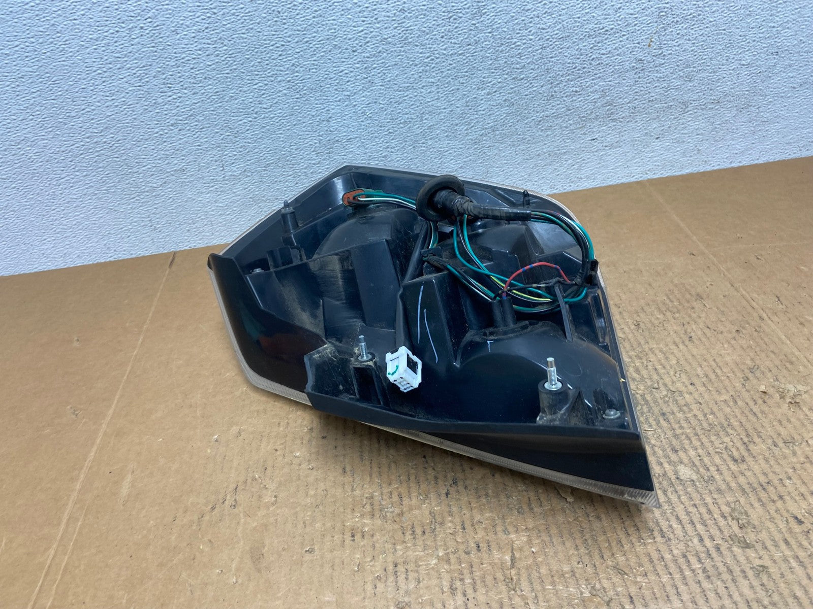 2007 to 2012 Nissan Sentra Left Driver LH Side Tail Light AE1517 LK5
