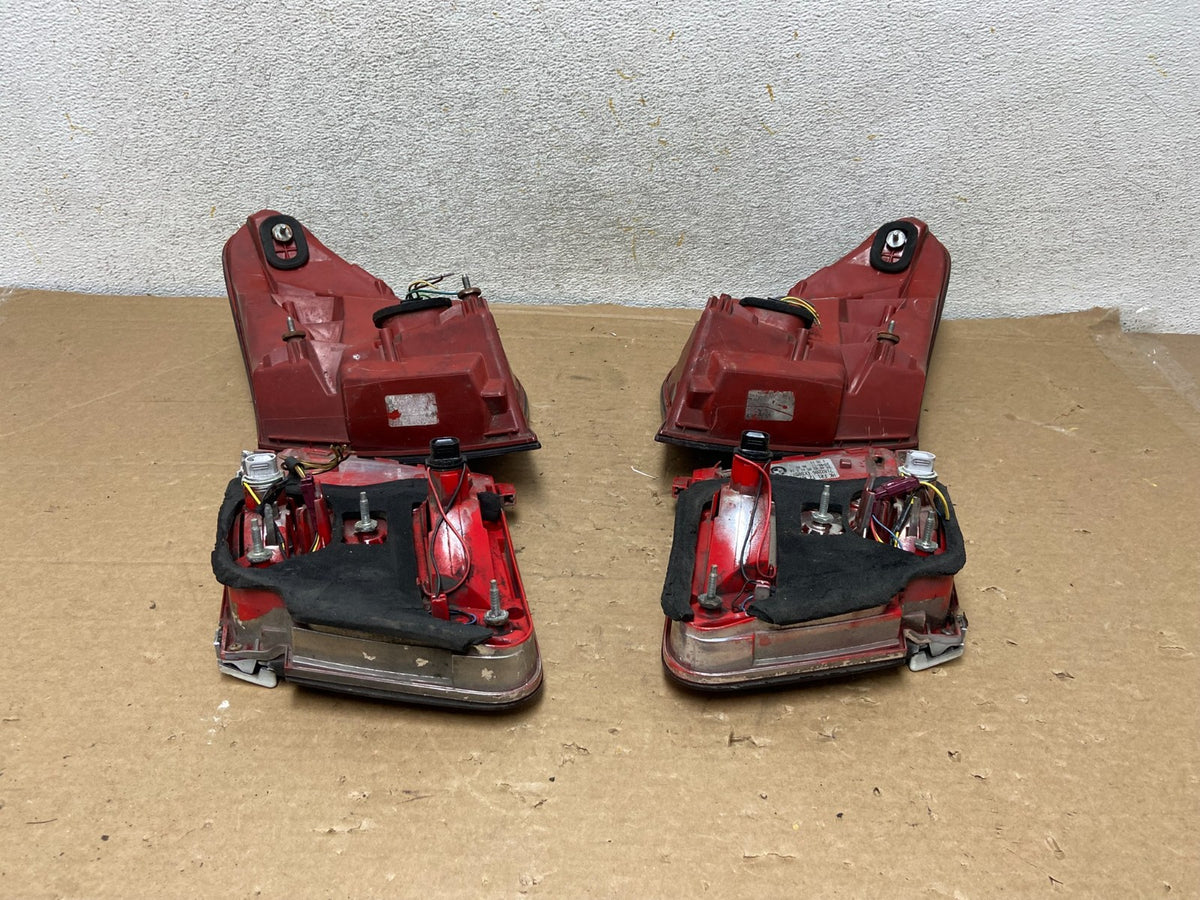 2009 to 2012 Bmw 7-Series F01 F02 750i Left+Right Tail Lights AH8466 DW12