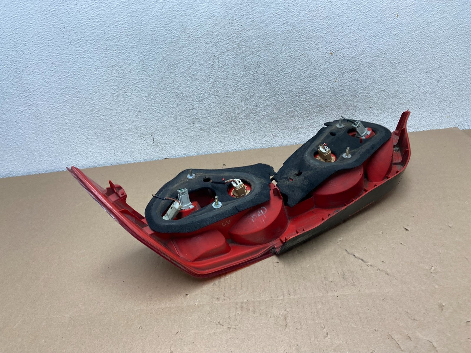 2002 to 2004 Acura Rsx Left Driver LH Side Tail Light AG5759 DW6