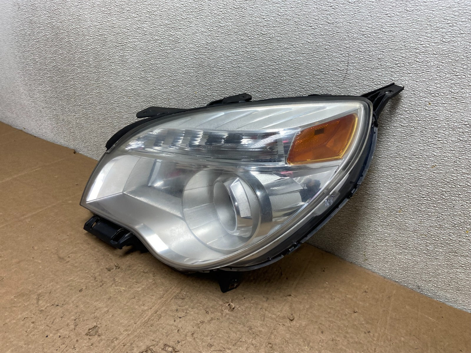 2010-2015 Chevrolet Equinox Halogen Projector Headlight Left Driver AA5078 DW1