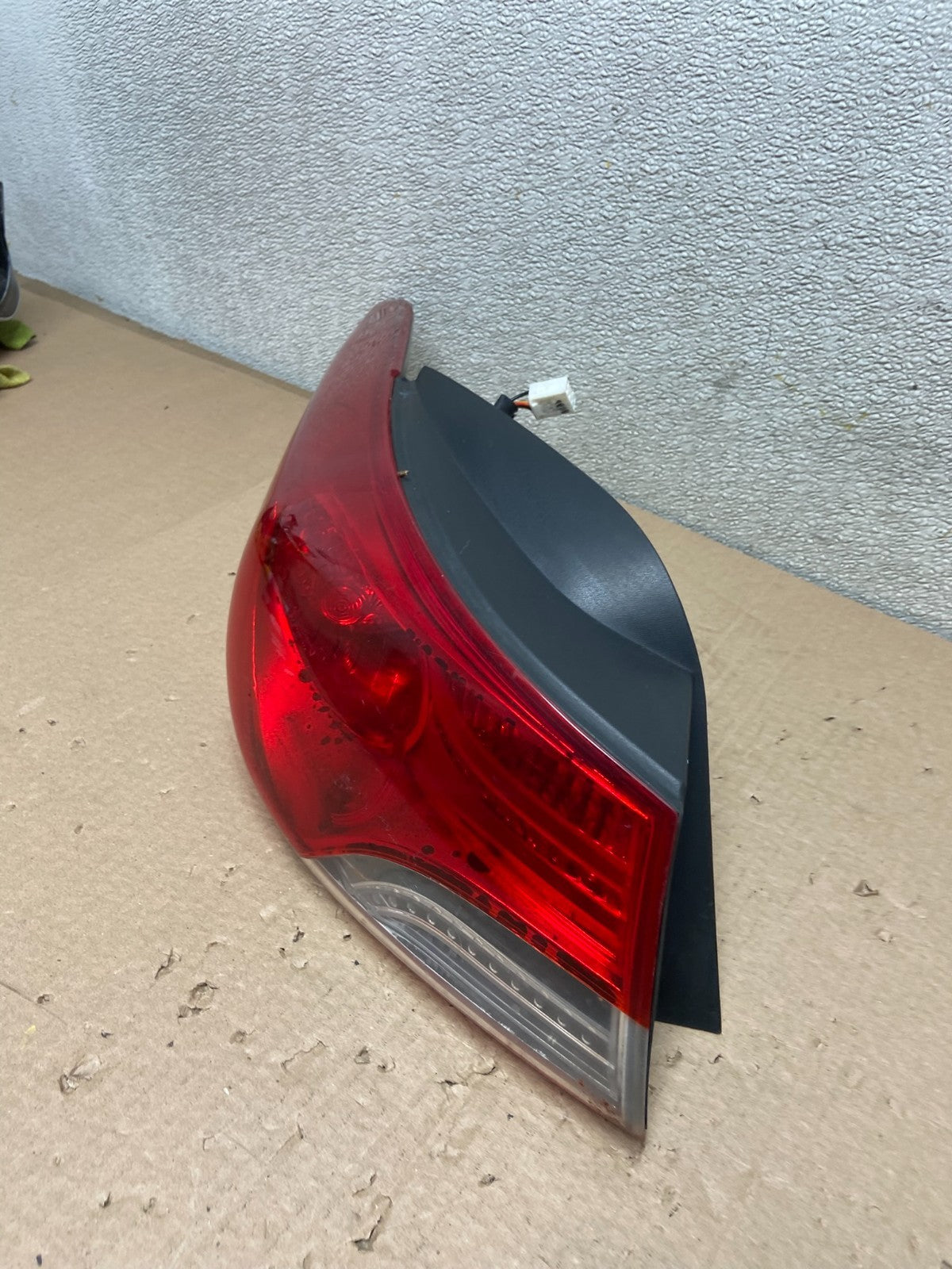 2011 2012 2013 Hyundai Elantra Sedan Left Driver Side Tail Light AB2457 LK1