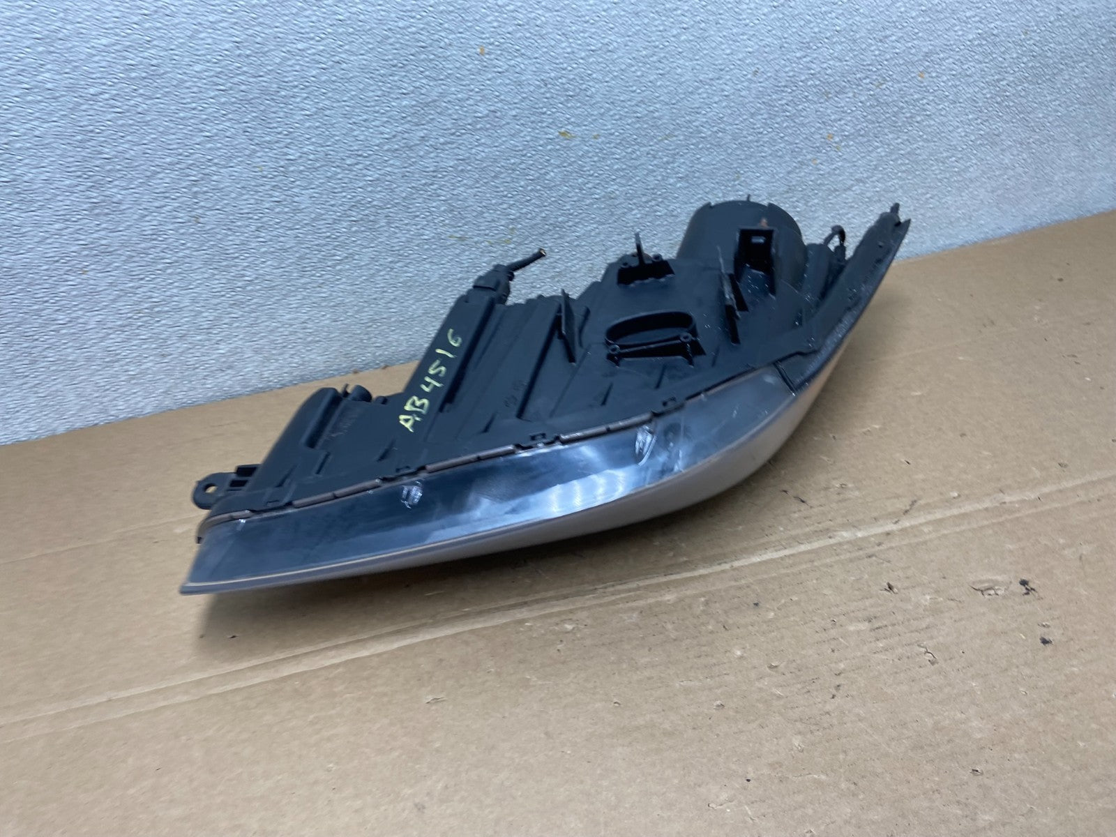 2007 2008 Hyundai Tiburon Right Passenger RH Side Headlight OEM AB4516 DW7