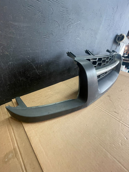 2002 to 2004 Nissan Xterra Front Upper Grill Grille AE8401 DG2