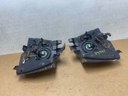 2007 to 2013 Chevrolet Suburban Tahoe Left+Right Set Headlights X5541 DW13