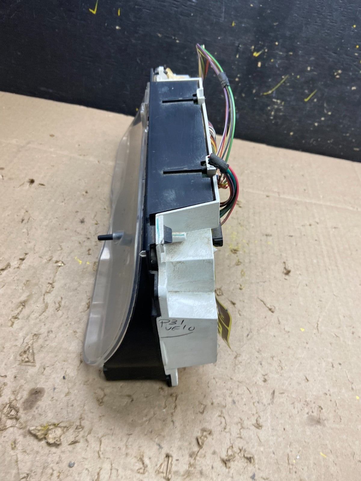 1997 to 2003 Ford E150 E250 E350 VAN Gauge Speedometer Cluster u4972 DG4