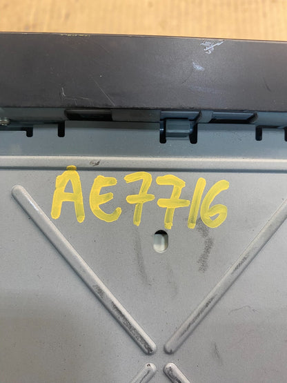 2004 to 2009 Chevrolet Trailblazer Radio Navigation Screen Display AE7716 DG7
