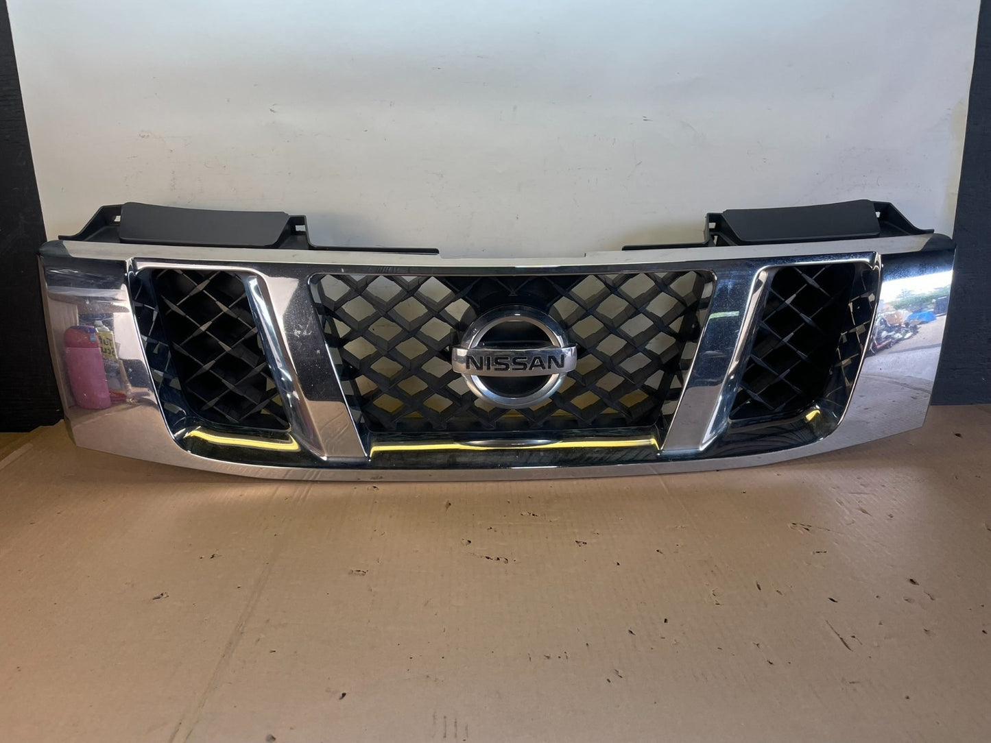 2009 to 2014 Nissan Titan Armada Front Upper Grill Grille AG7706 DG0