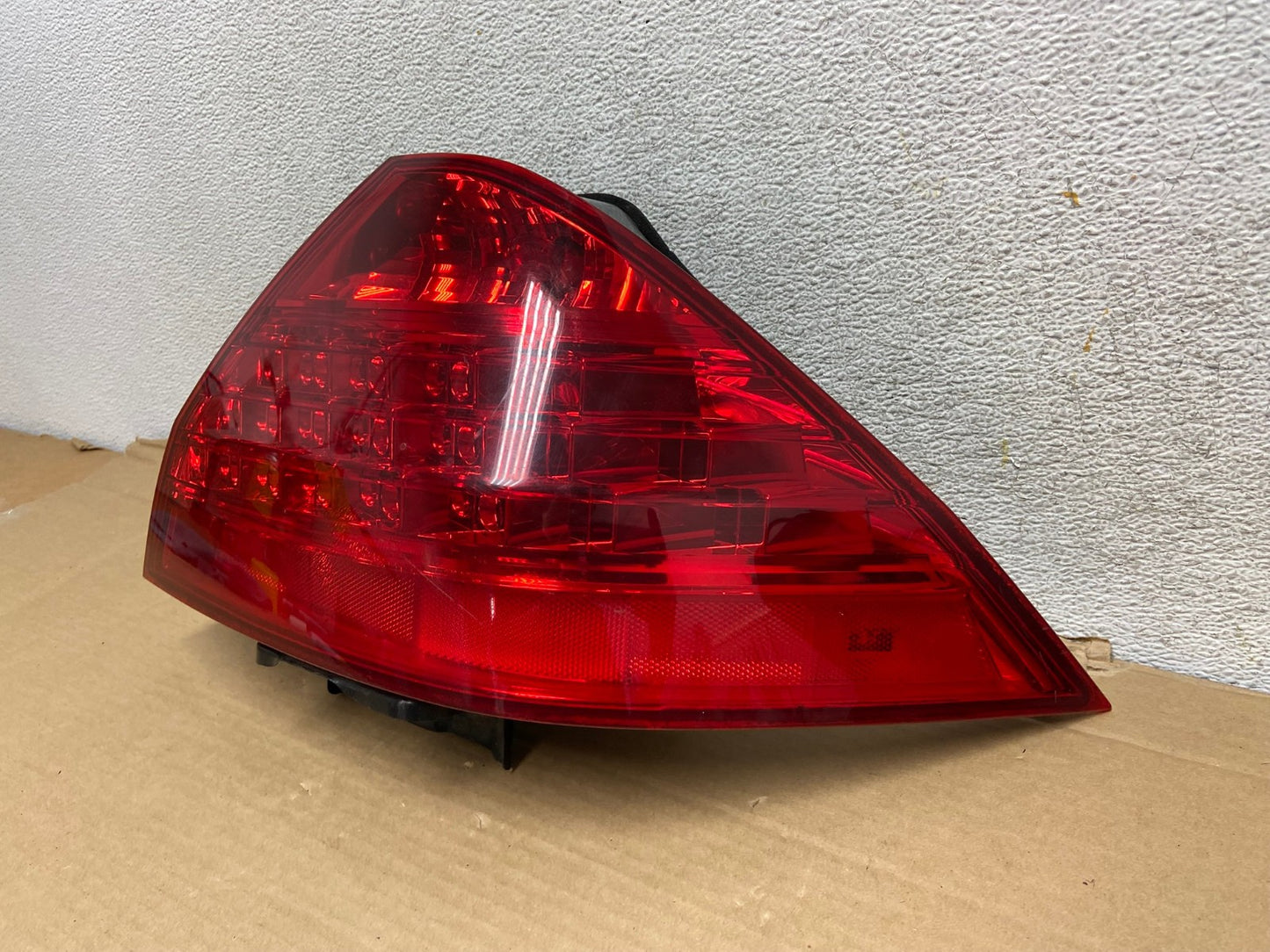2006 - 2007 Honda Accord Right Passenger Side Tail light AG9154 LK2