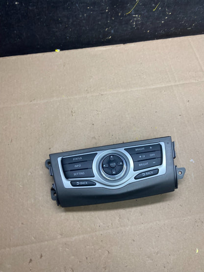 2009-2014 Nissan Murano AM FM Radio CD Control Panel T9225 DG0