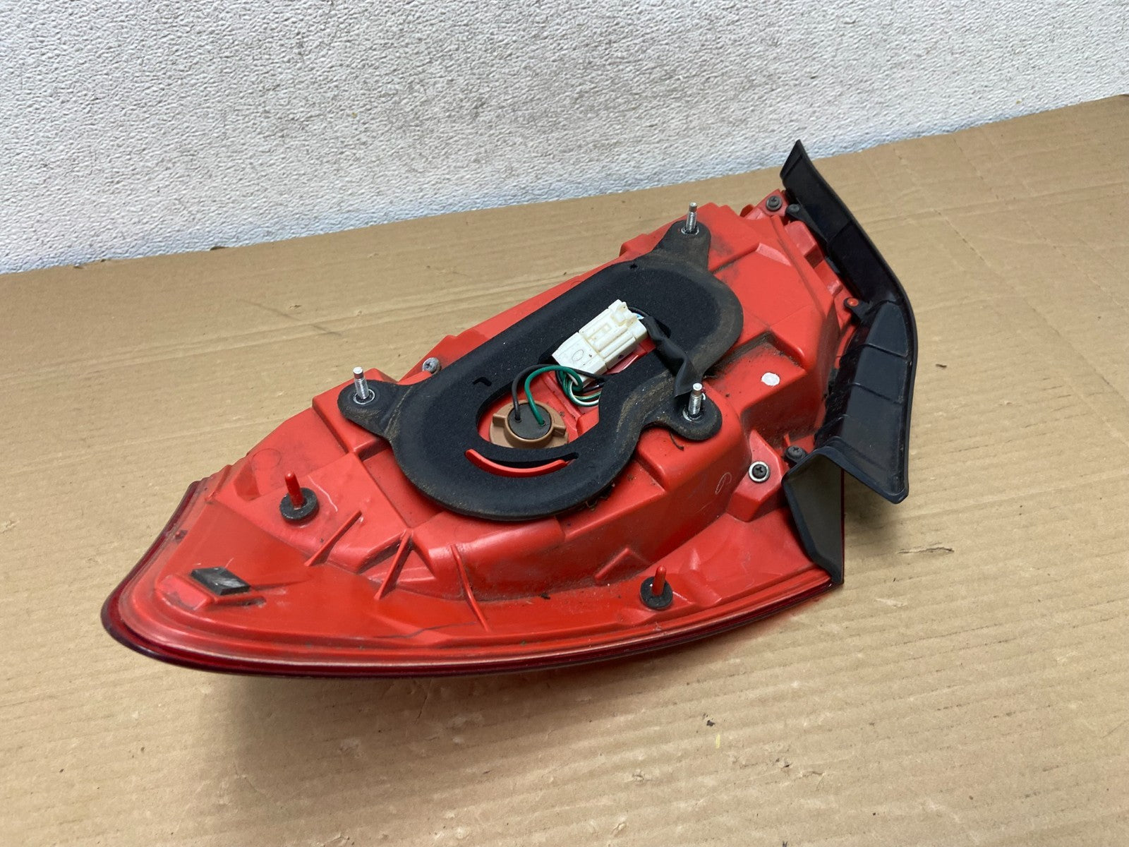 2007 to 2013 Infiniti G35 G37 Sedan Left Driver LH Side Tail Light AG8917 DW5