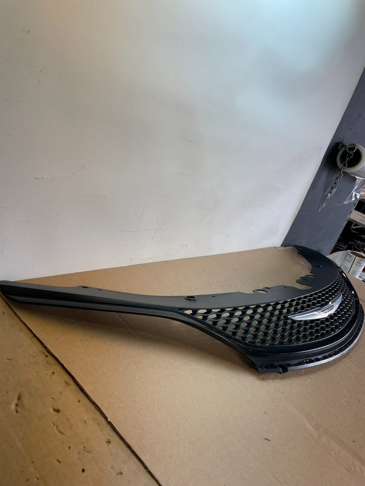 2015 2016 2017 Chrysler 200 Front Upper Grill Grille AH6400 DG2