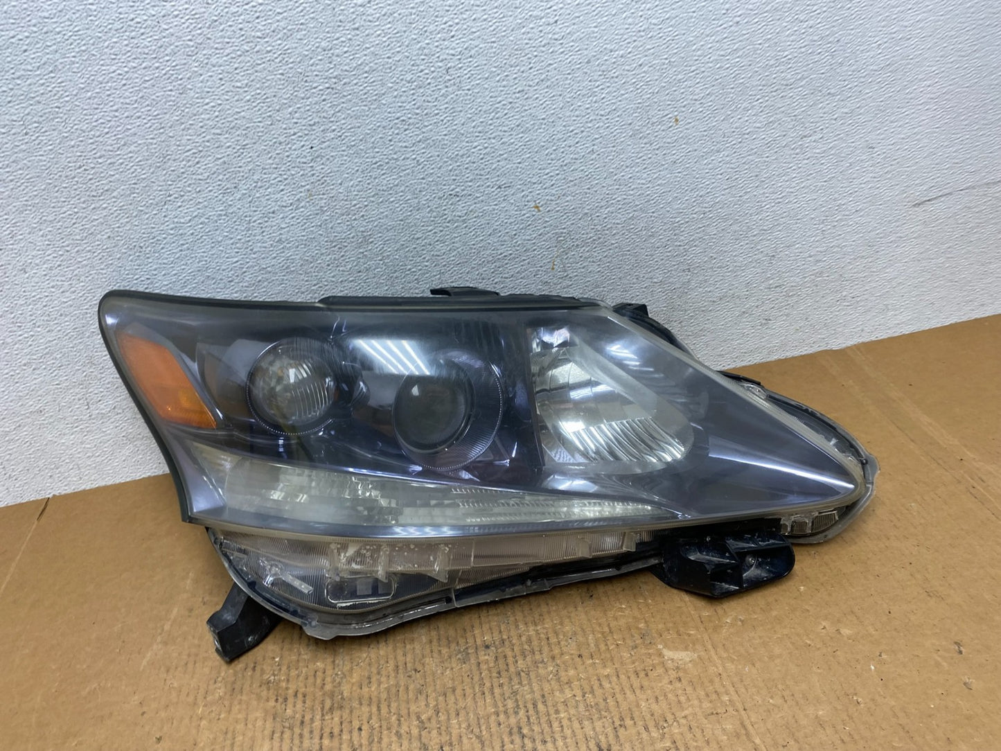 2010 to 2012 Lexus HS250h Right Passenger Side Headlight Halogen AE02800