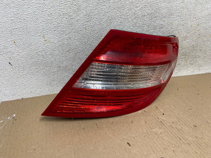 2008 2009 2010 2011 Mercedes C-Class Right Passenger Tail Light AH5775 LK1