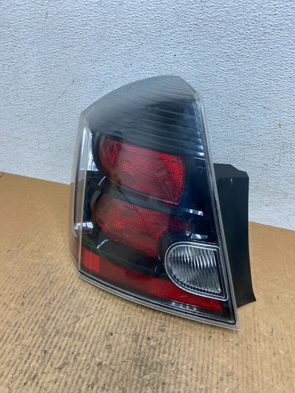 2010 2011 2012 Nissan Sentra Left Driver Side Tail Light AE1654 DW0