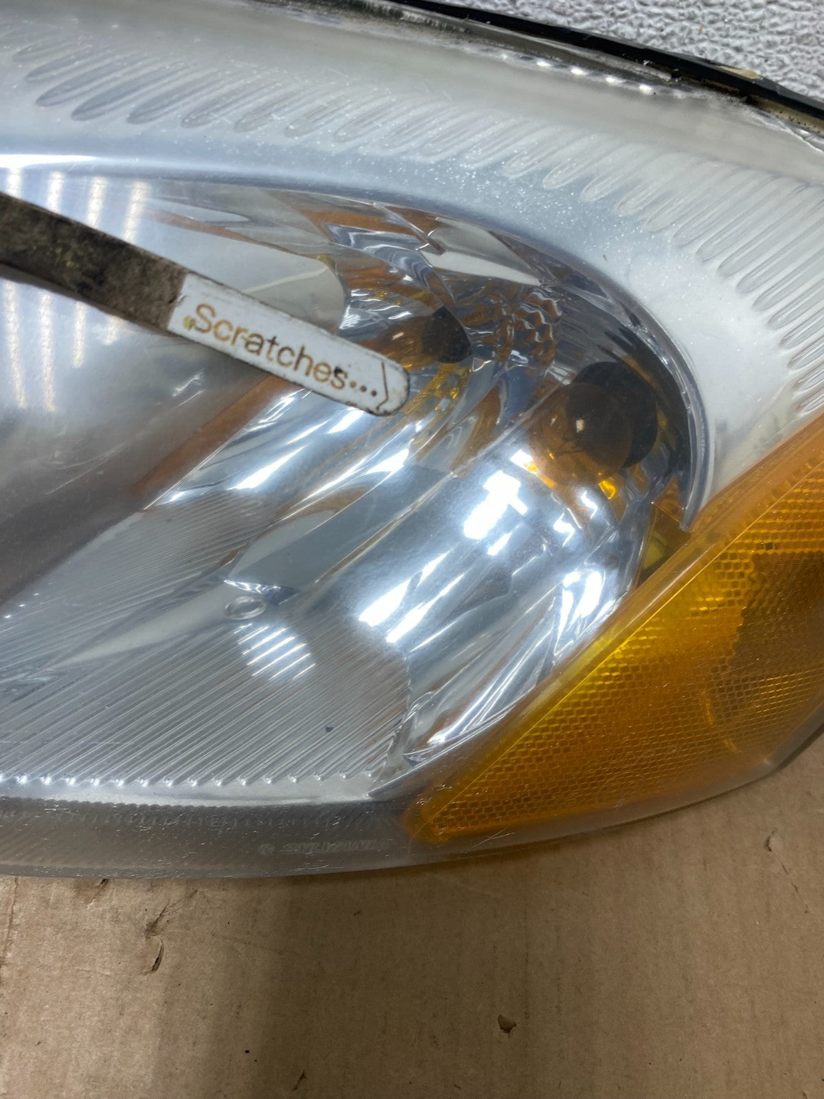 2001 to 2002 Chrysler Sebring Left+Right Side Headlights AI7896 DW4