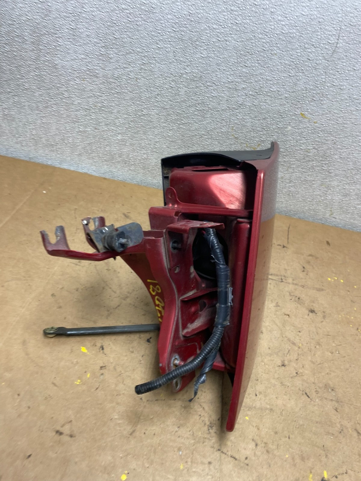 1993 to 1997 Ford Probe Left Driver LH Side Halogen Headlight X7081 PS4