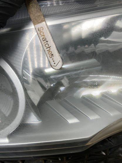 2009 to 2011 Acura TL Headlight Right Passenger Side Xenon HID AH0560 DW3