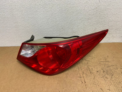 2011 2012 2013 Hyundai Sonata Right Passenger RH Tail Light AD0458 LK0