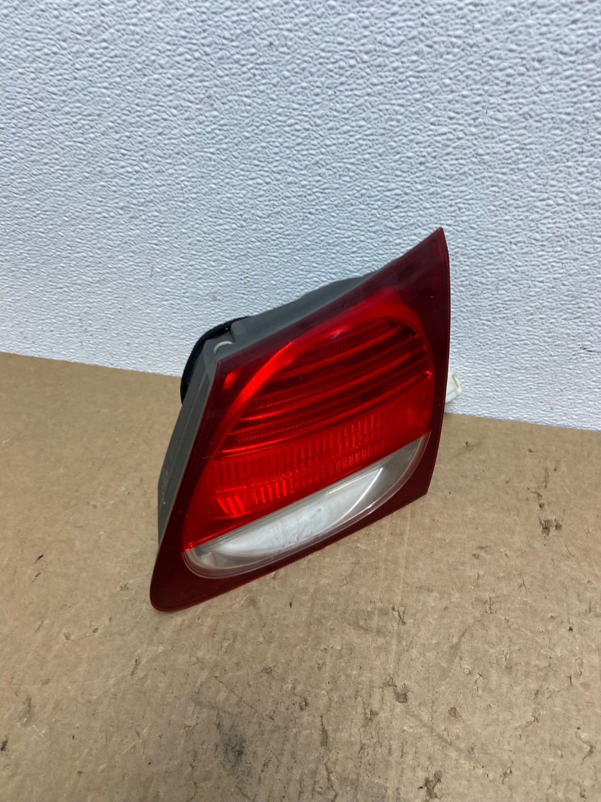 2006-2011 Lexus GS350 GS430 GS450H Right Passenger Inner Tail Light AC1540 LK2