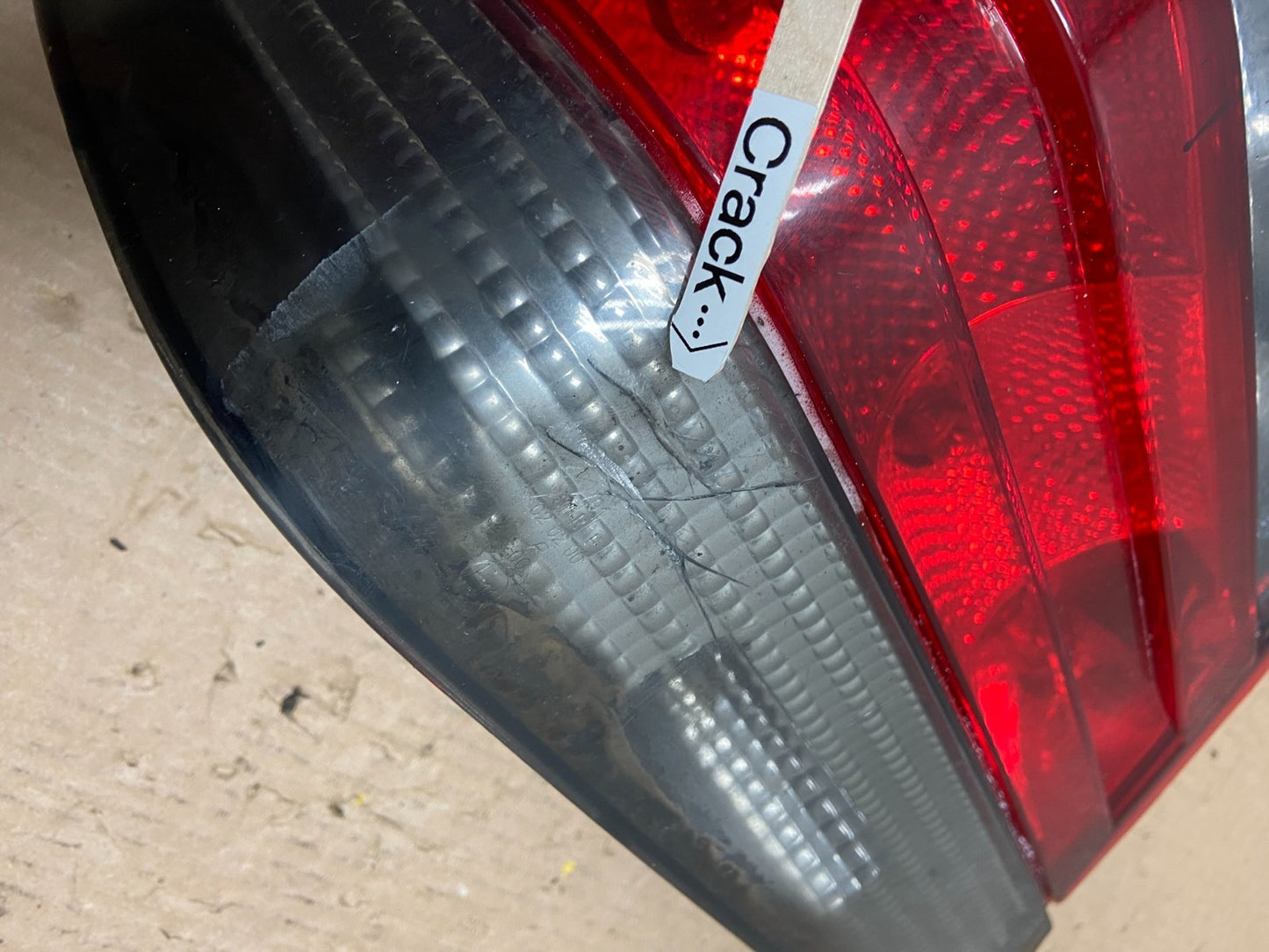 1998 to 1999 Mercedes-Benz W140 Left Driver LH Side Tail lights OEM Y2701 DW5