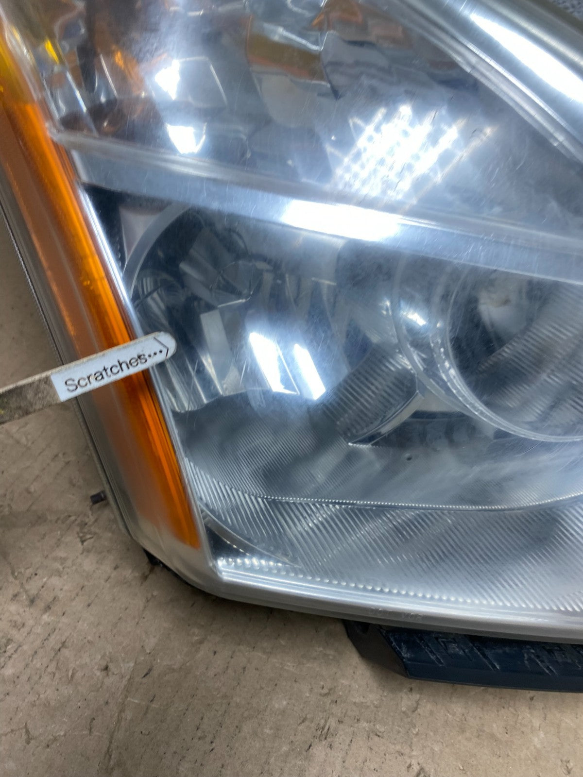 2009-2013 Nissan Rogue Right Passenger Halogen Headlight AF3230 DW3