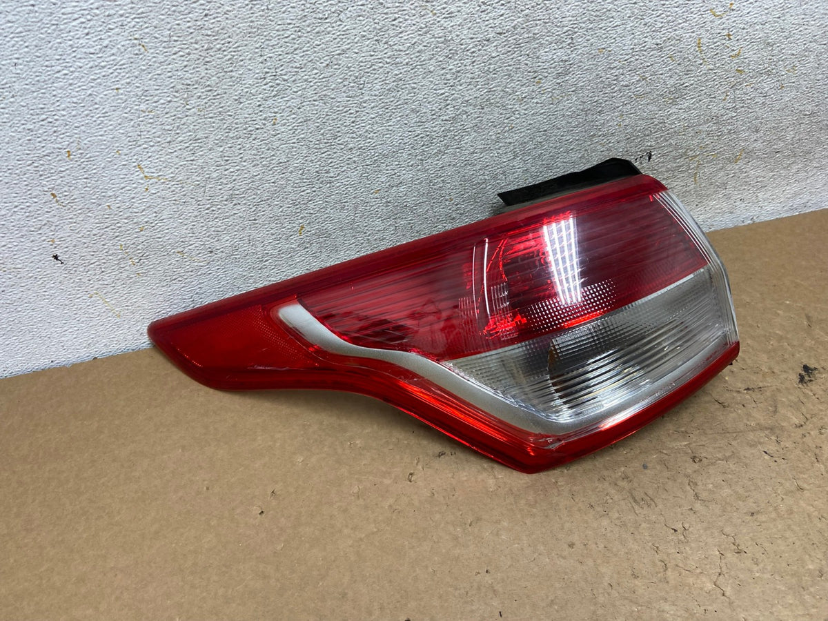 2013 to 2016 Ford Escape Left Driver LH Side Tail Light AI3680 LK2