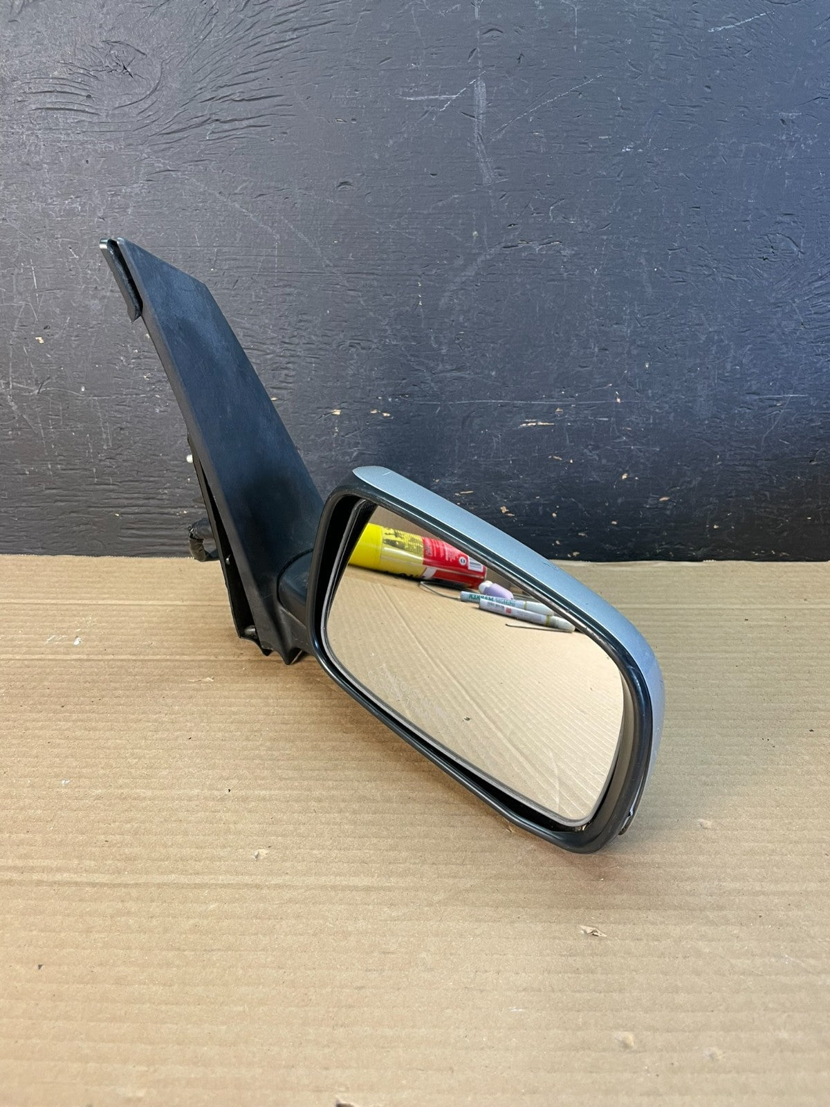 2004 to 2009 Toyota Prius Right Passenger RH Side View Door Mirror AE8618 DW2