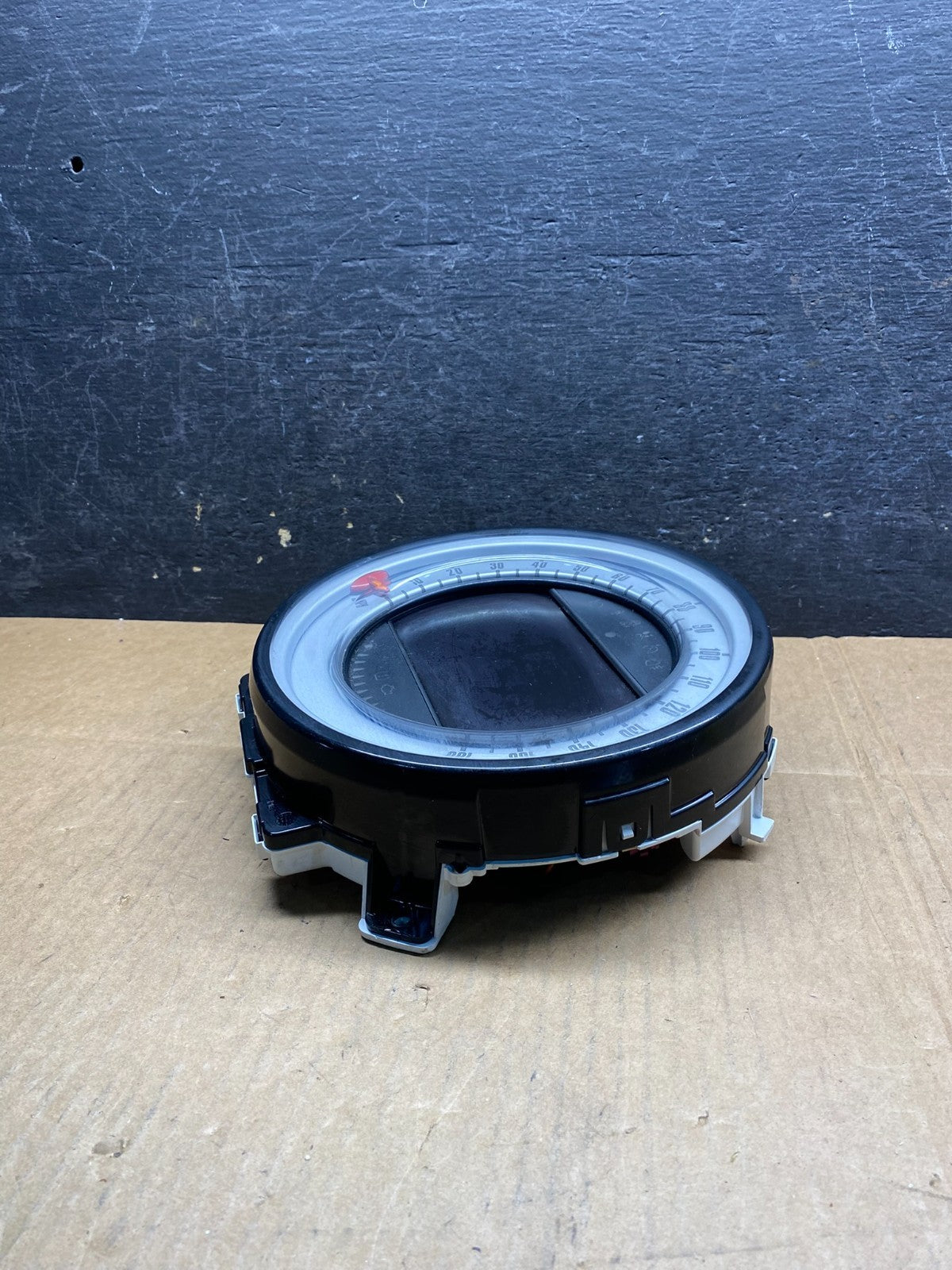 2011 - 2016 Mini Cooper Countryman Speedometer Cluster Gauge AI9735 DW2