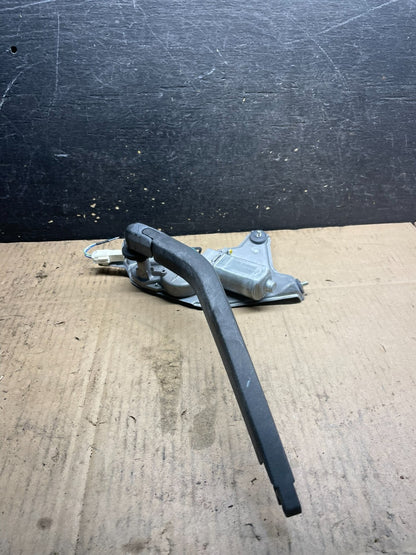 2004 to 2009 Toyota Prius Rear Wiper Windshield Motor W7171 DG3