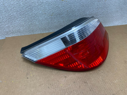 2004 -  2007 BMW 5 Series E60 Left Driver LH Side Tail Light OEM Z6792 DW2