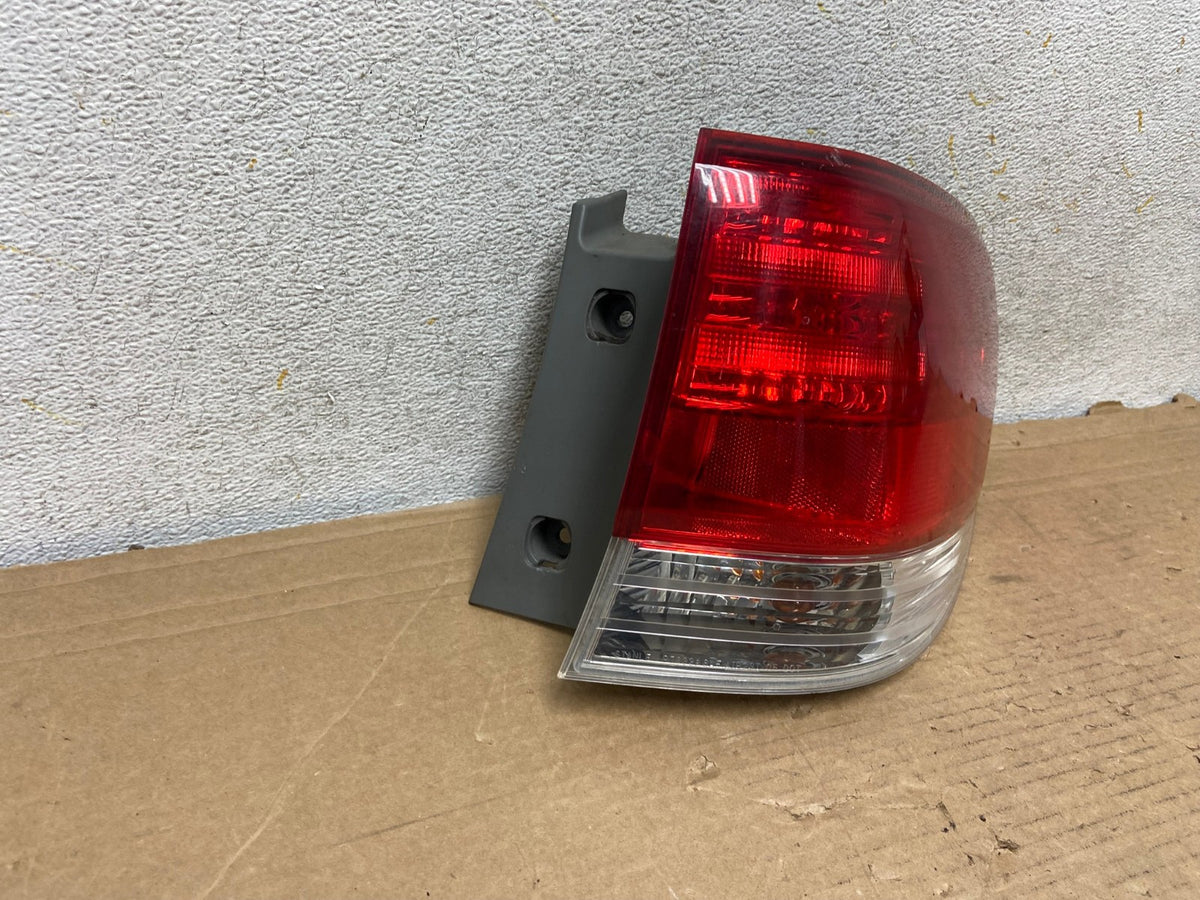 2008 2009 2010 Honda Odyssey Right Passenger Side Tail Light AH8852 LK1