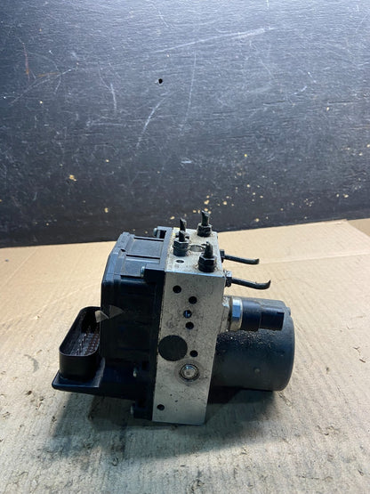 2001 2002 2003 BMW 325i 330i ABS Anti Lock Brake Pump 3451 6762113 z0781 DG2