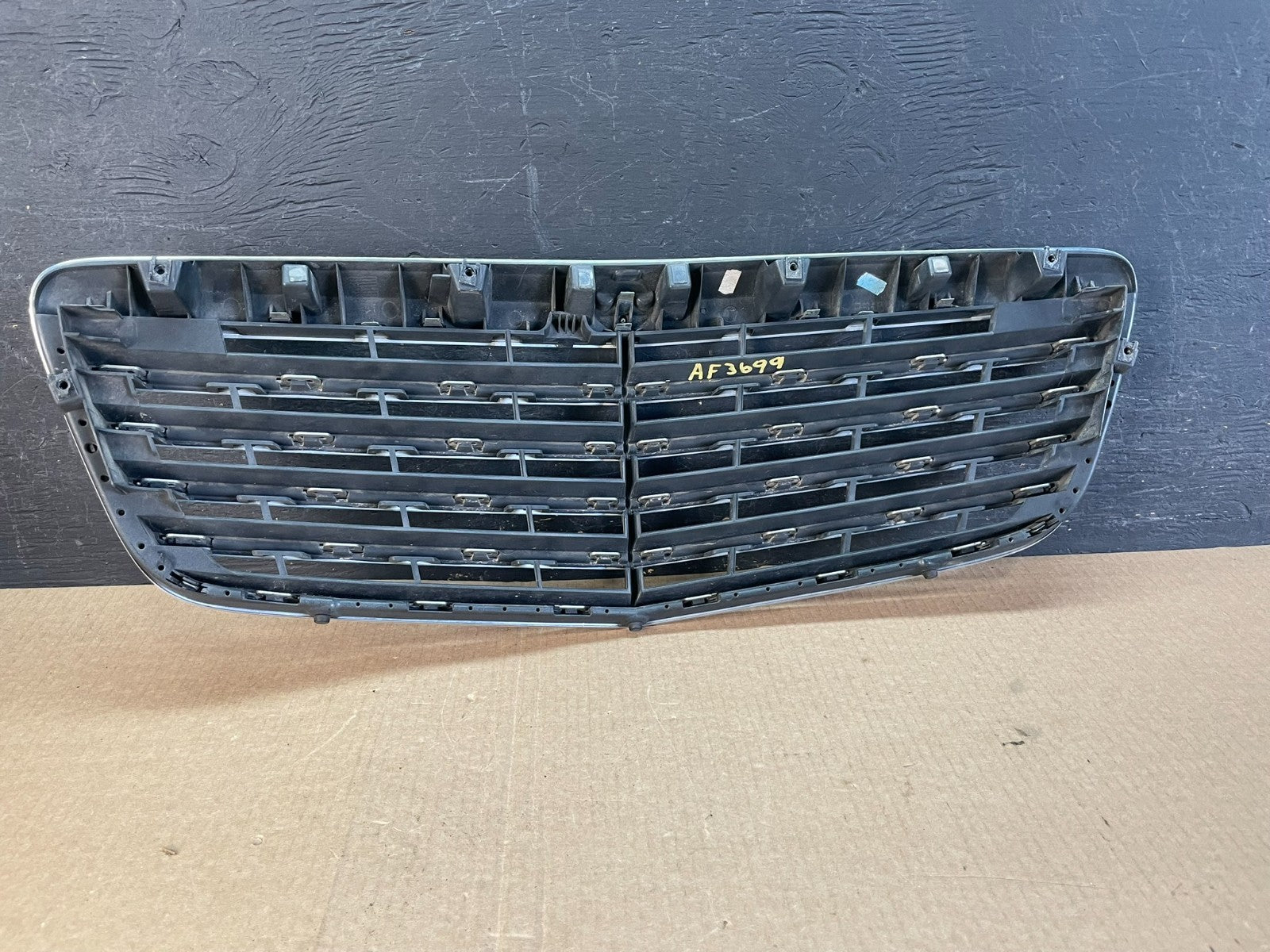 2007 to 2009 Mercedes Benz E-Class Front Upper Grill Grille AF3699 DG3