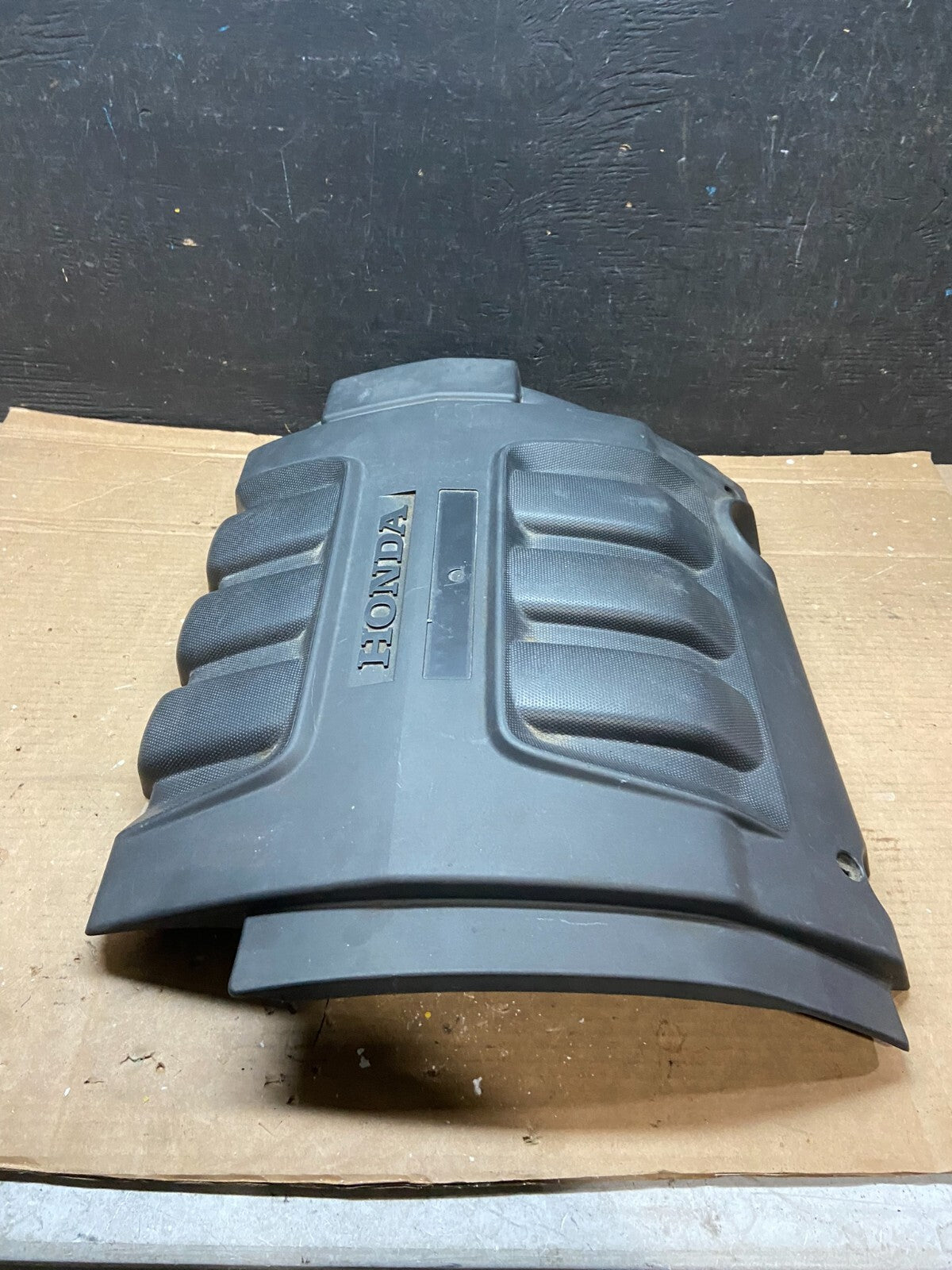 2005 to 2007 Honda Odyssey Black Engine Cover OEM i2994 DG13