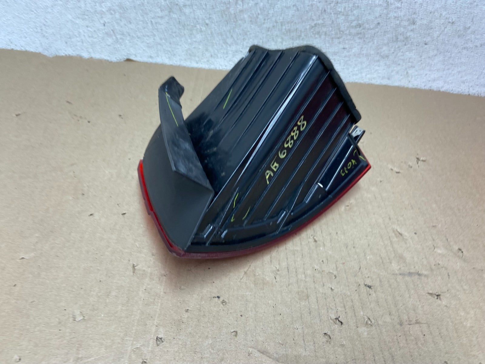 2015 to 2018 Volkswagen Jetta Left LH Side Tail Light AG6888 DW7