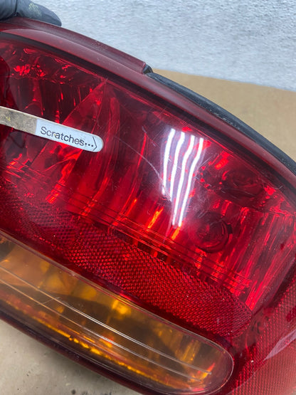 1998 - 2002 Oldsmobile Intrigue Right Passenger RH Side Tail Light AD5255 LK3