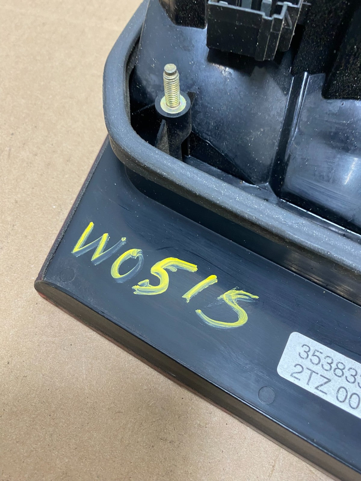 1995 to 1997 Volvo 940 960 Left Driver LH Side Inner Tail Light Oem W0515 DW7