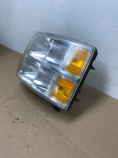 2007 to 2014 Chevrolet Silverado Left Driver Lh Side Headlight AF4575 LK1