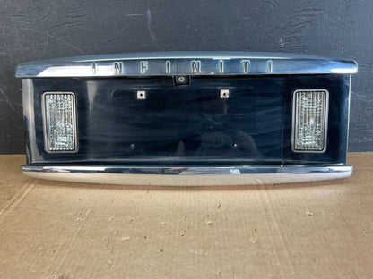 2004 to 2010 Infiniti QX56 License Plate Bracket With Camera AE8426 DW0