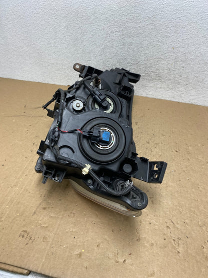 2012 to 2017 Nissan Quest Right Passenger RH Headlight Halogen AG1322 DW6