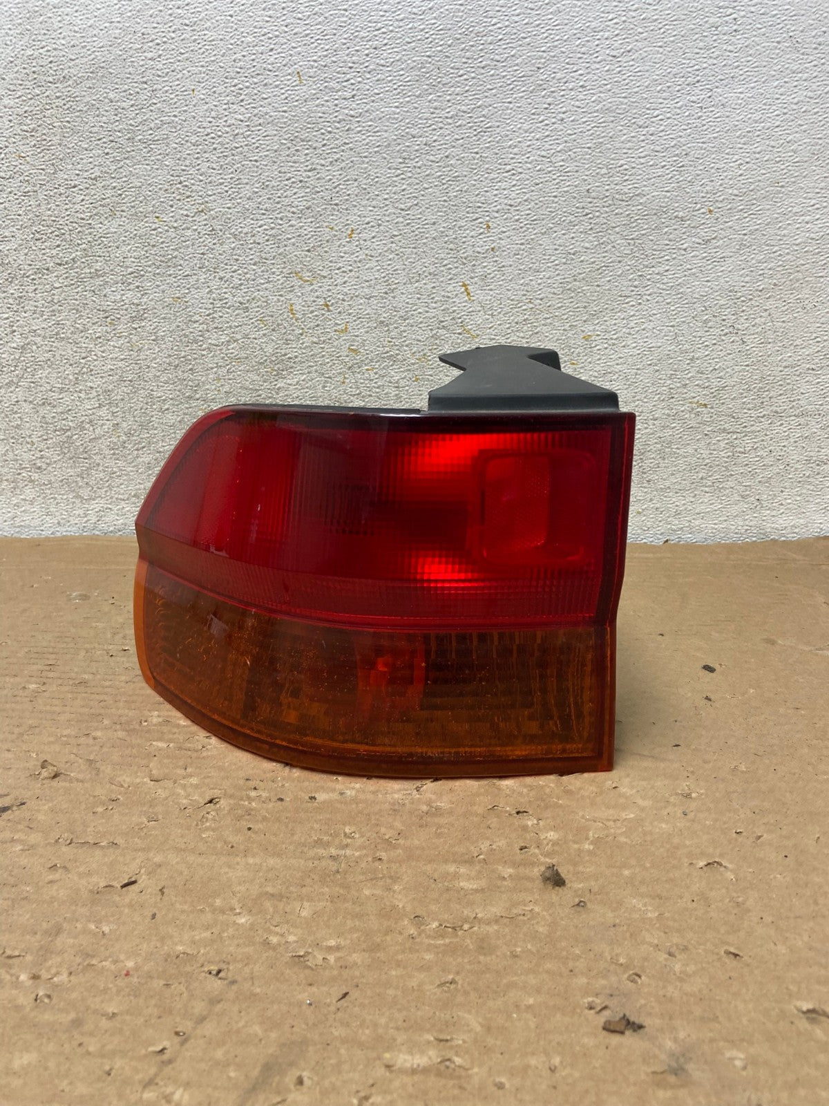 1999 2000 2001 Honda Odyssey Left Driver LH Side Tail Light AH8937 LK0